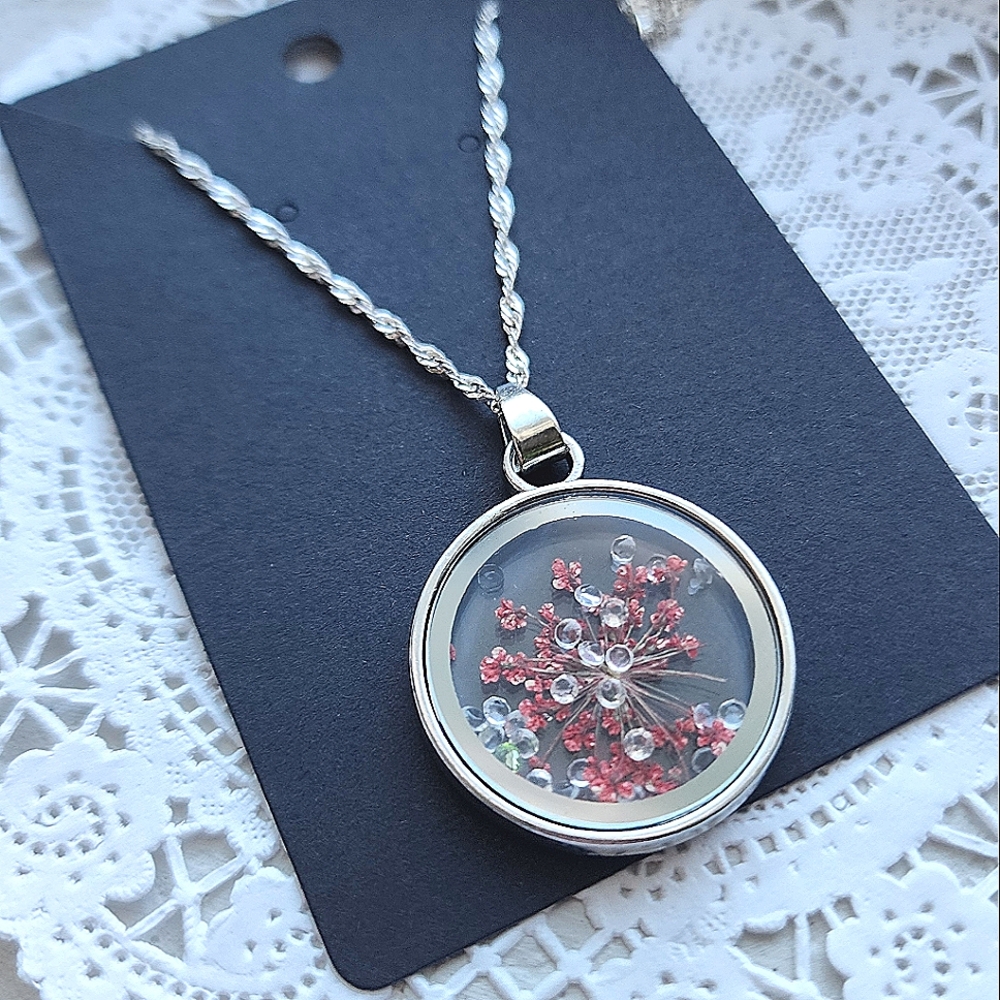 Flora necklace